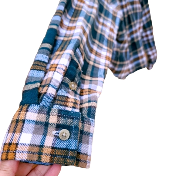 AE Cozy Cabin Cropped Flannel Cotton Plaid Button-down Shirt women's medium - Picture 7 of 13